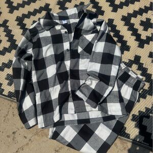 Old Navy kids Black and White Buffalo Check PJs. Kids L 8/10